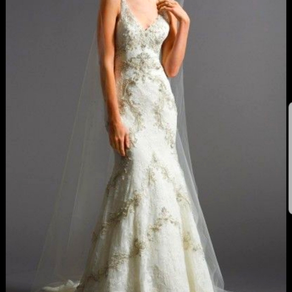 ✨HP✨Watters Paola lace and beaded wedding dress in ivory - Picture 1 of 15